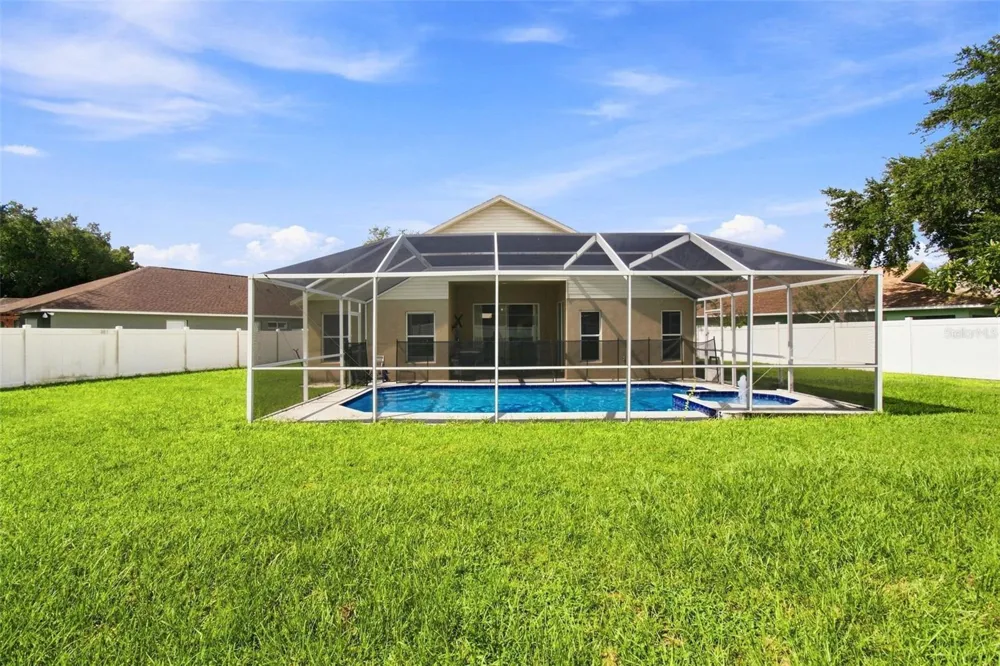 9710 WHITE BARN WAY Riverview, FL 33569