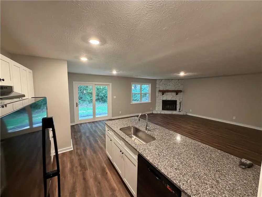 613 Blue Flag Lane Fairburn, GA 30213