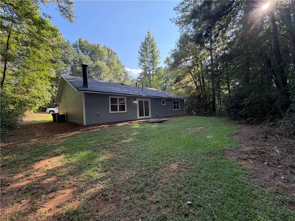 613 Blue Flag Lane Fairburn, GA 30213
