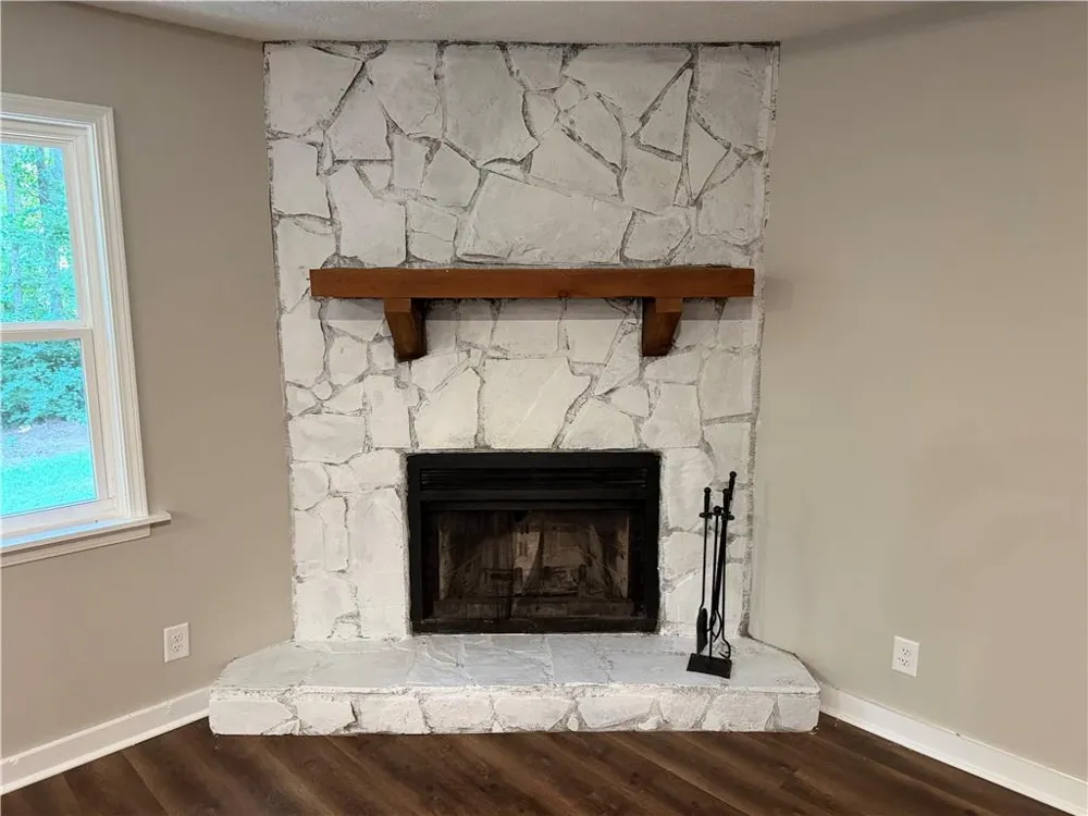 613 Blue Flag Lane Fairburn, GA 30213