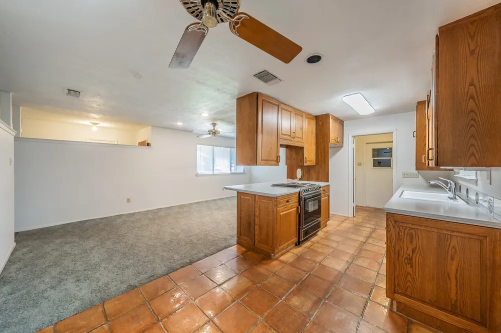 3014 Friendswood Drive Arlington, TX 76013