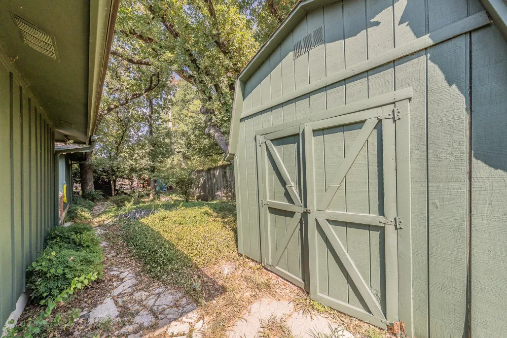3014 Friendswood Drive Arlington, TX 76013