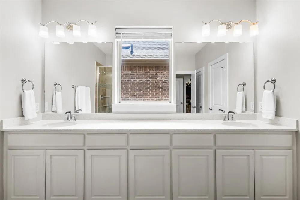 4502 Spanish Indigo Lane Arlington, TX 76005