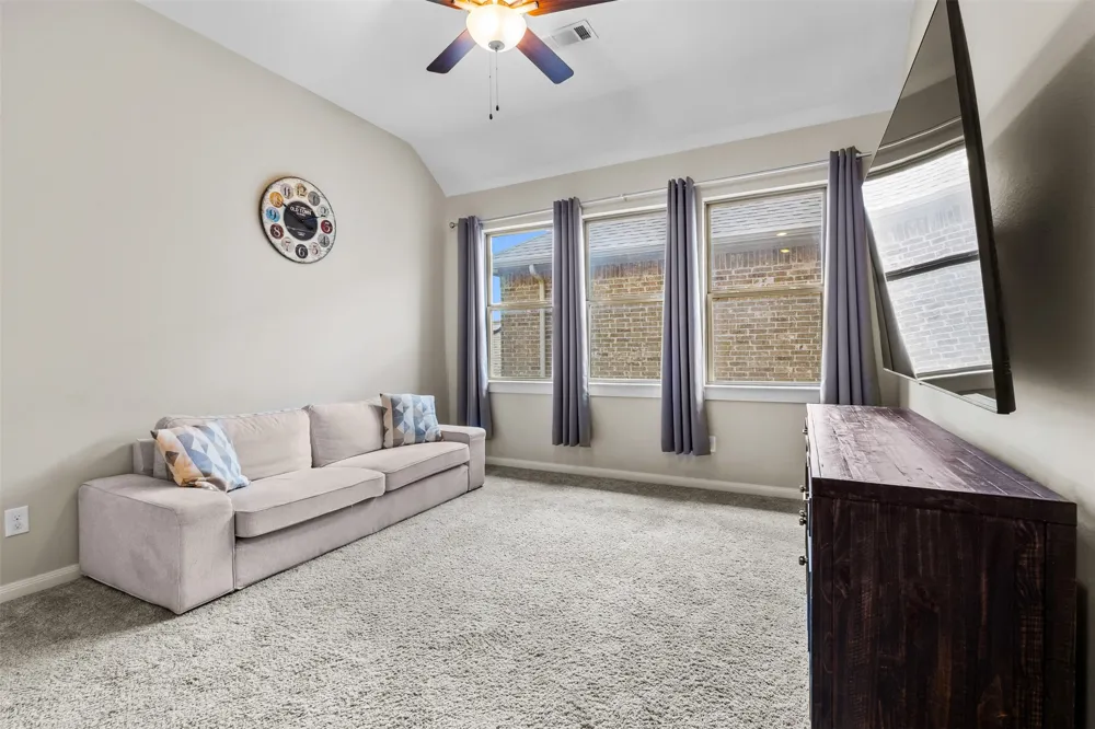 4502 Spanish Indigo Lane Arlington, TX 76005