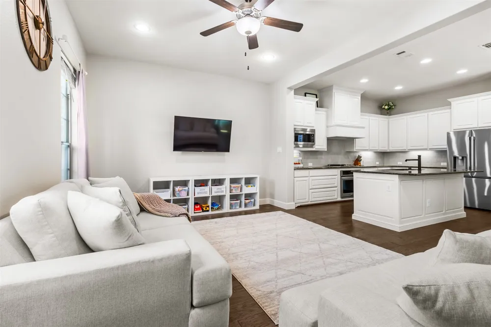 4502 Spanish Indigo Lane Arlington, TX 76005