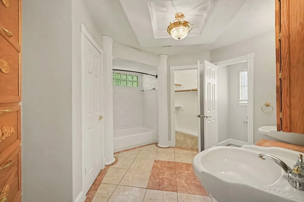 11719 Moorcreek Drive Houston, TX 77070