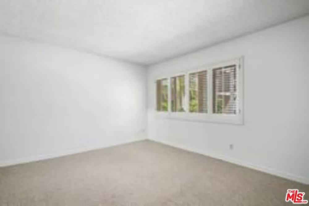 4445 Cartwright Avenue #110 Toluca Lake, CA 91602