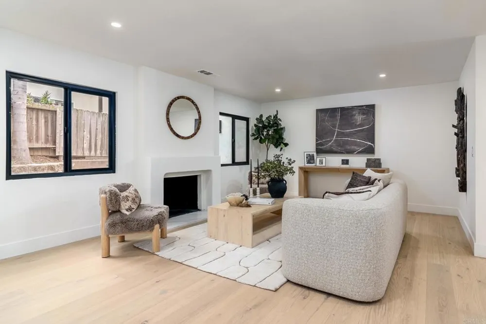 602 Fresca St Solana Beach, CA 92075