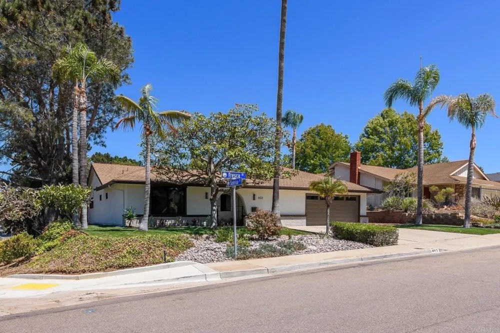 602 Fresca St Solana Beach, CA 92075