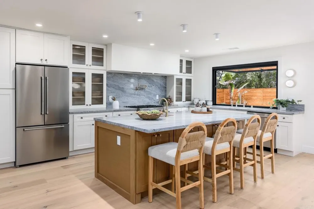 602 Fresca St Solana Beach, CA 92075