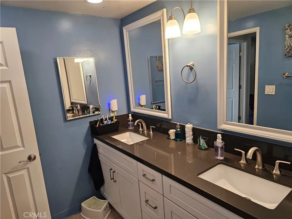 1151 E 1st Tustin, CA 92780