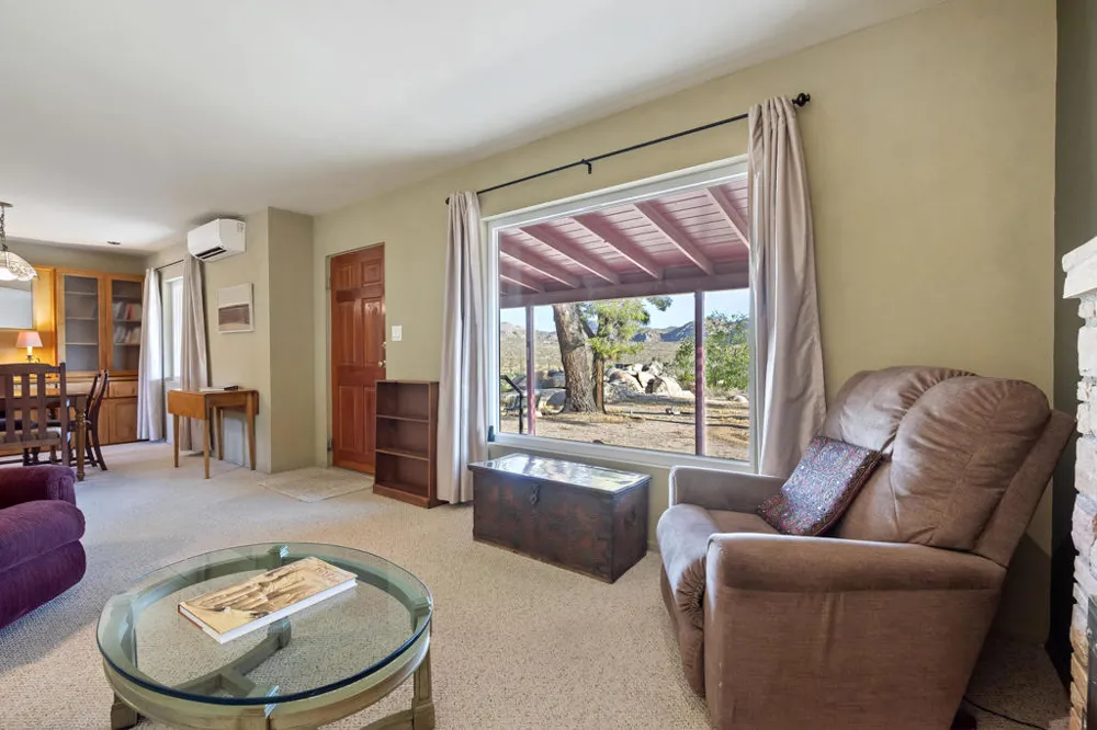 8427 Rock Haven Road Joshua Tree, CA 92252