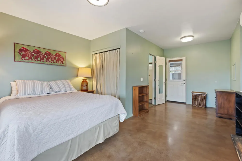8427 Rock Haven Road Joshua Tree, CA 92252