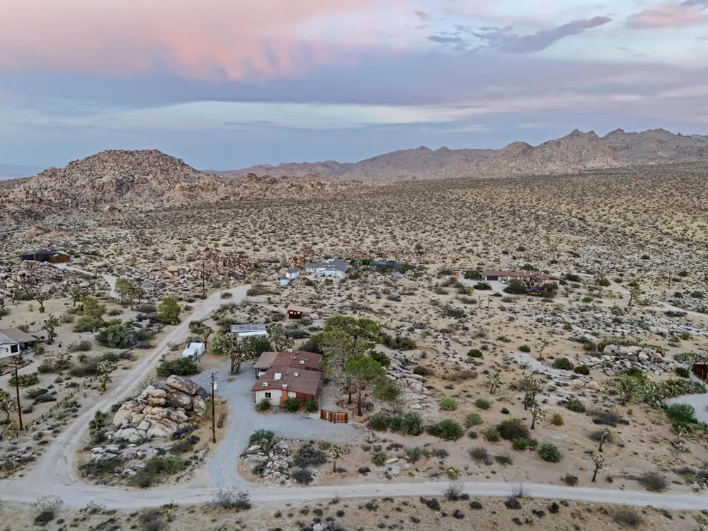 8427 Rock Haven Road Joshua Tree, CA 92252