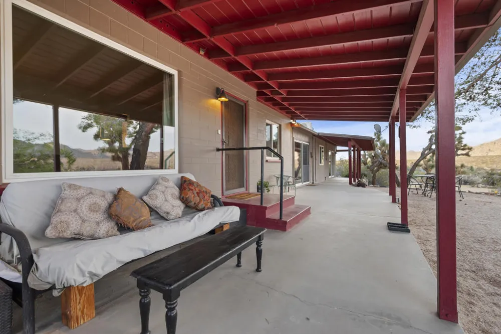 8427 Rock Haven Road Joshua Tree, CA 92252