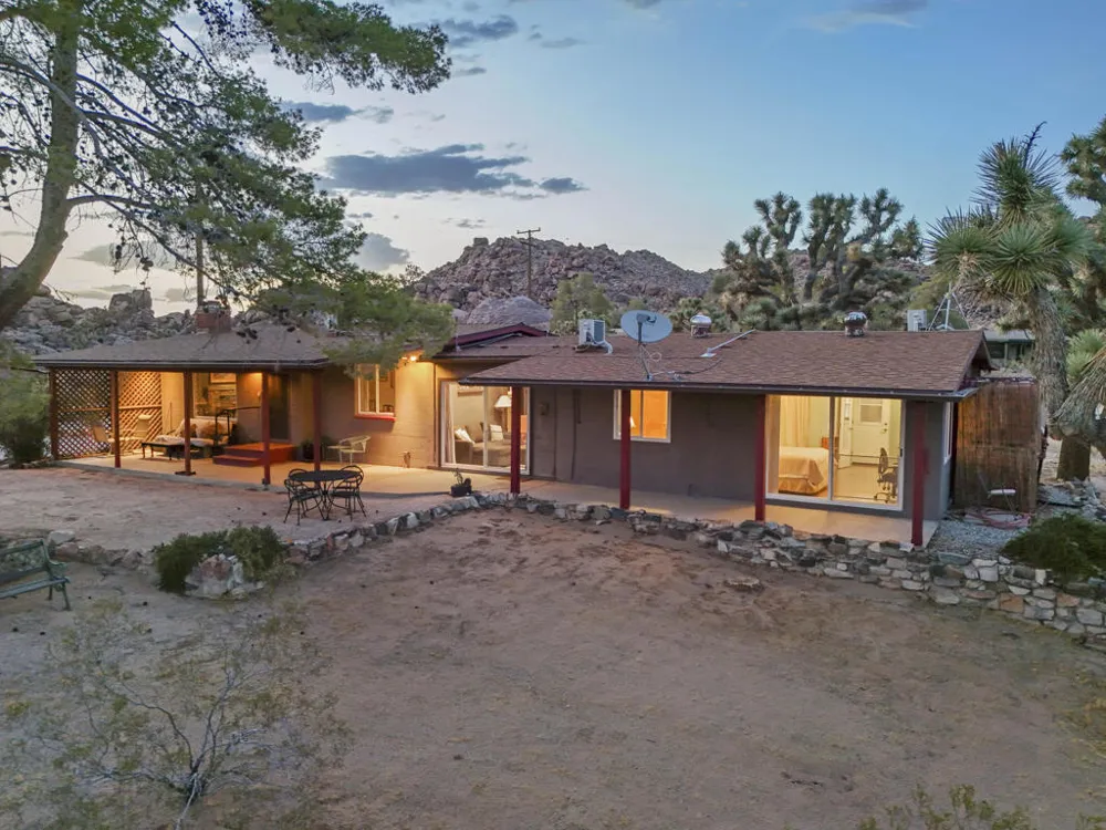 8427 Rock Haven Road Joshua Tree, CA 92252