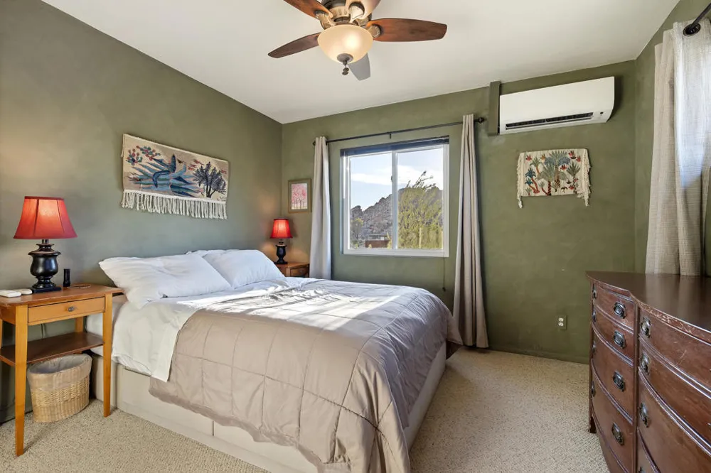 8427 Rock Haven Road Joshua Tree, CA 92252