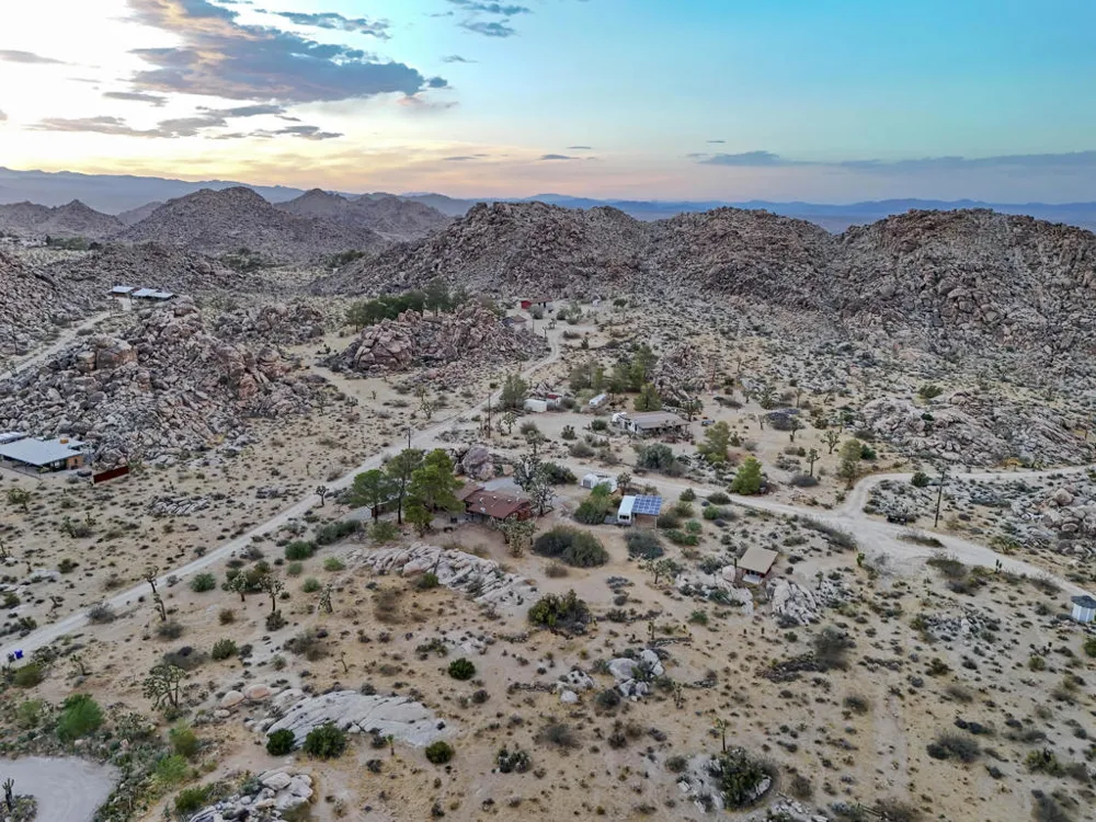 8427 Rock Haven Road Joshua Tree, CA 92252