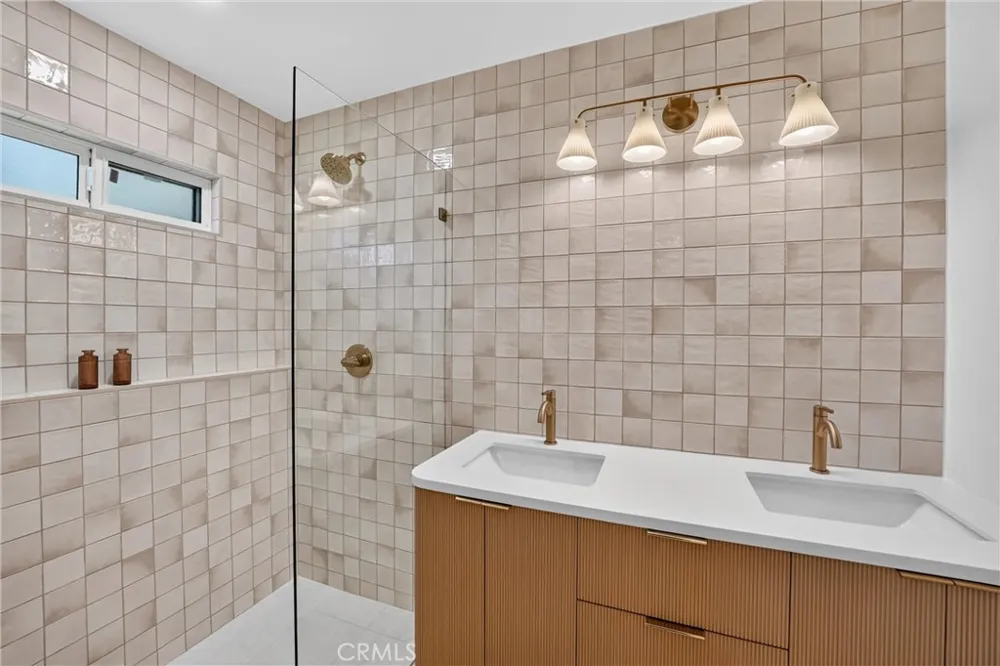 1825 Rolling Hills Fullerton, CA 92835
