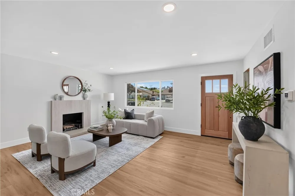 1825 Rolling Hills Fullerton, CA 92835