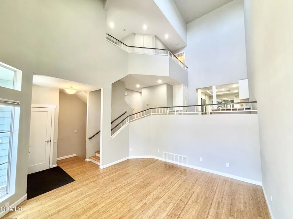 4987 Sullivan Street Ventura, CA 93003