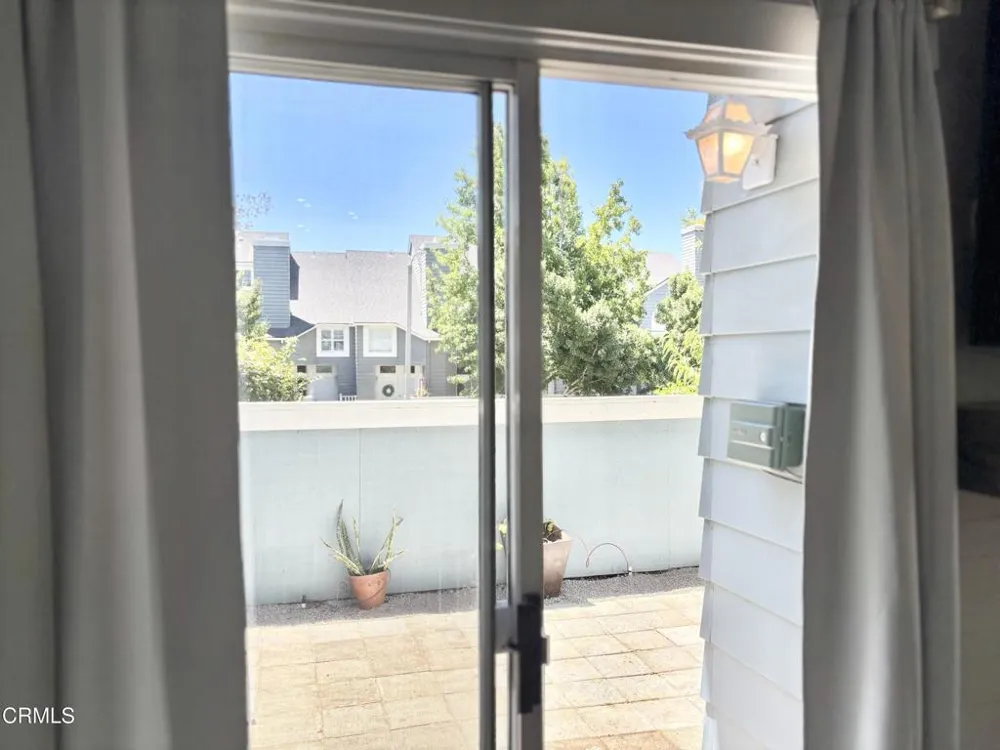 4987 Sullivan Street Ventura, CA 93003