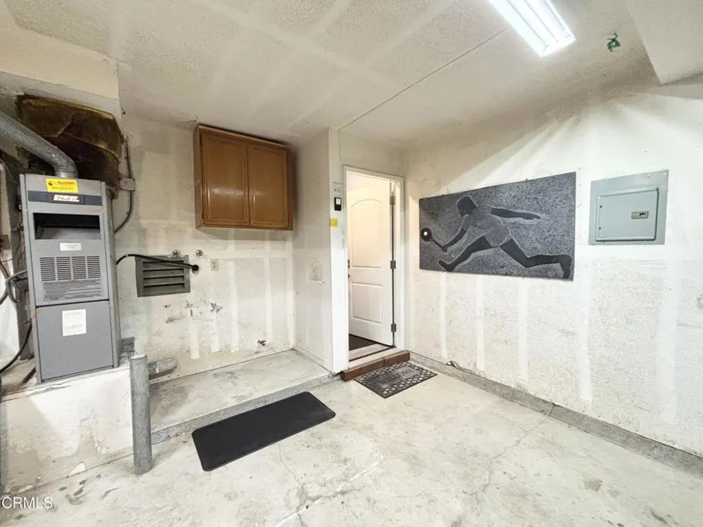 4987 Sullivan Street Ventura, CA 93003