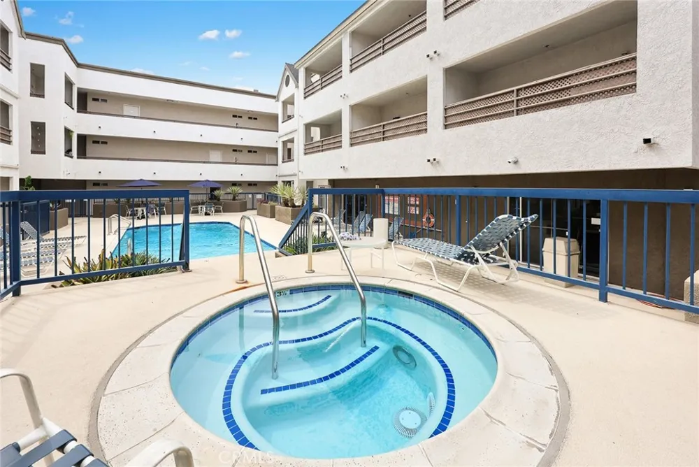 300 El Molino Avenue #308 Pasadena, CA 91101
