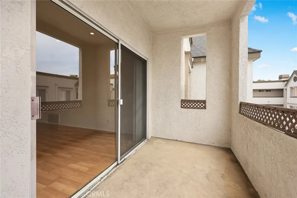 300 El Molino Avenue #308 Pasadena, CA 91101