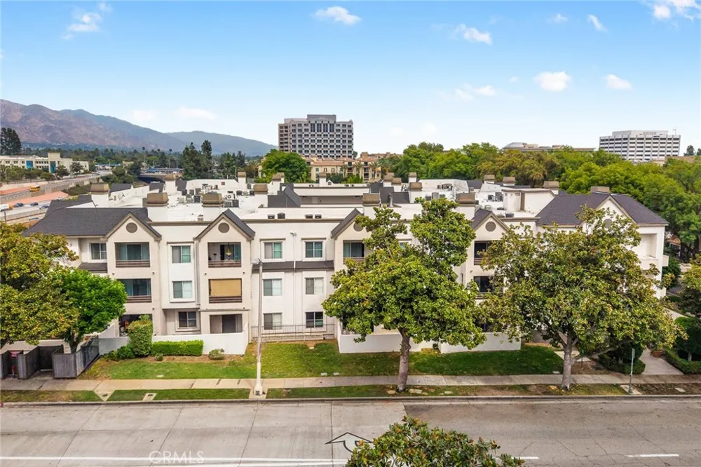 300 El Molino Avenue #308 Pasadena, CA 91101