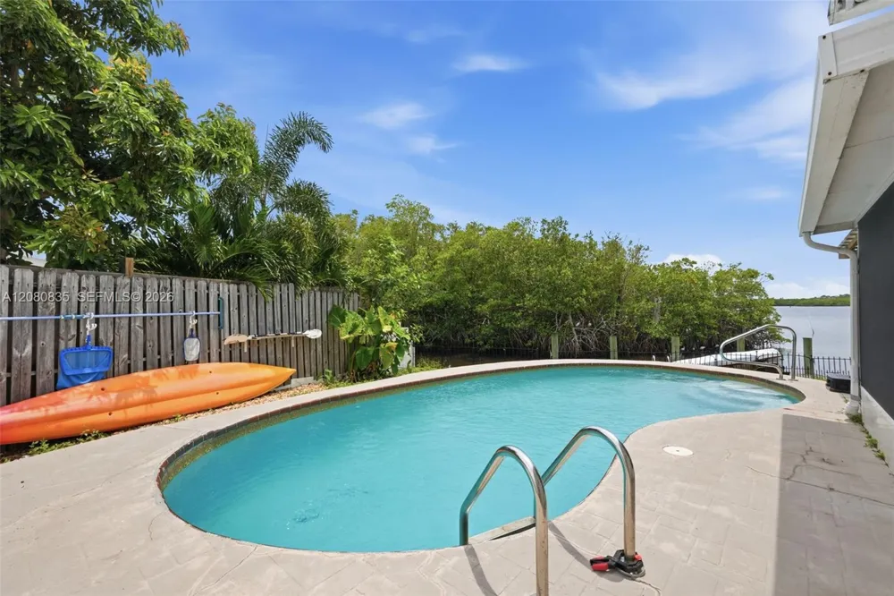 70 SW Hideaway Pl Stuart, FL 34994