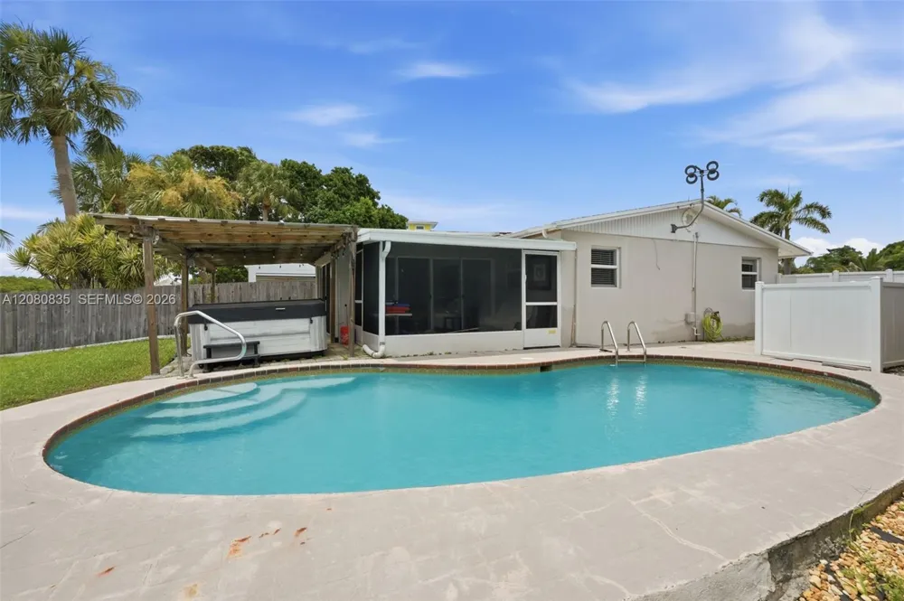 70 SW Hideaway Pl Stuart, FL 34994