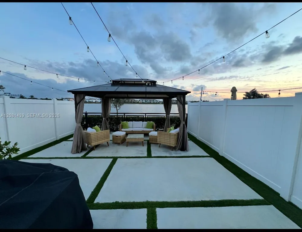 3328 W 114th Ter #3328 Hialeah, FL 33018