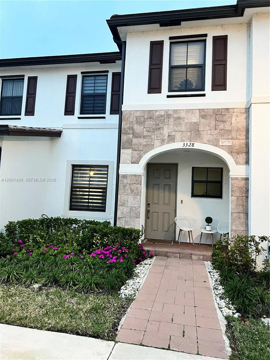 3328 W 114th Ter #3328 Hialeah, FL 33018