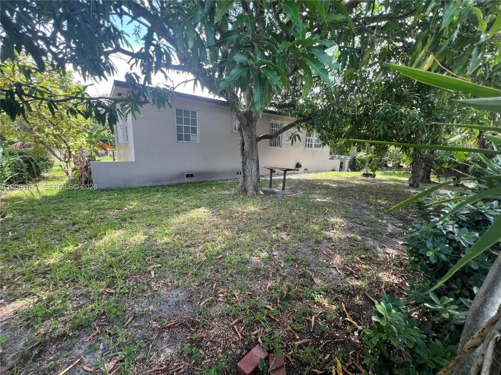 1190 NW 135th St North Miami, FL 33168