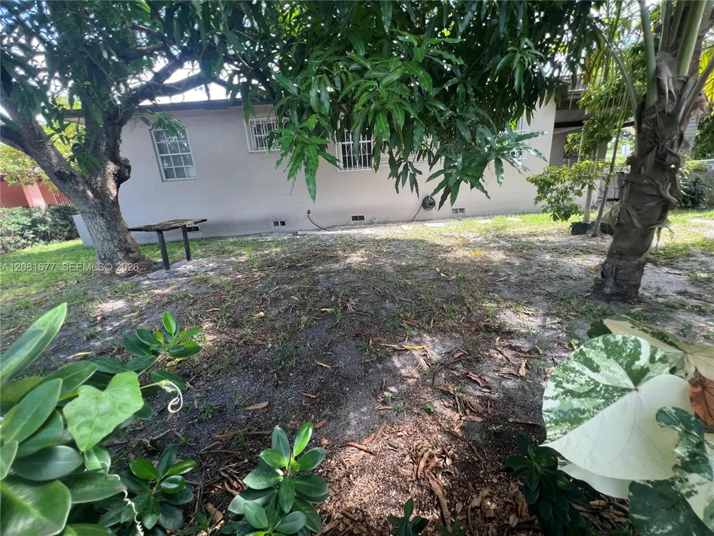 1190 NW 135th St North Miami, FL 33168