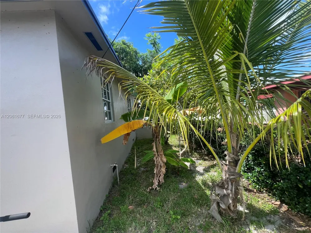 1190 NW 135th St North Miami, FL 33168
