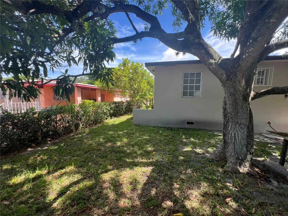 1190 NW 135th St North Miami, FL 33168
