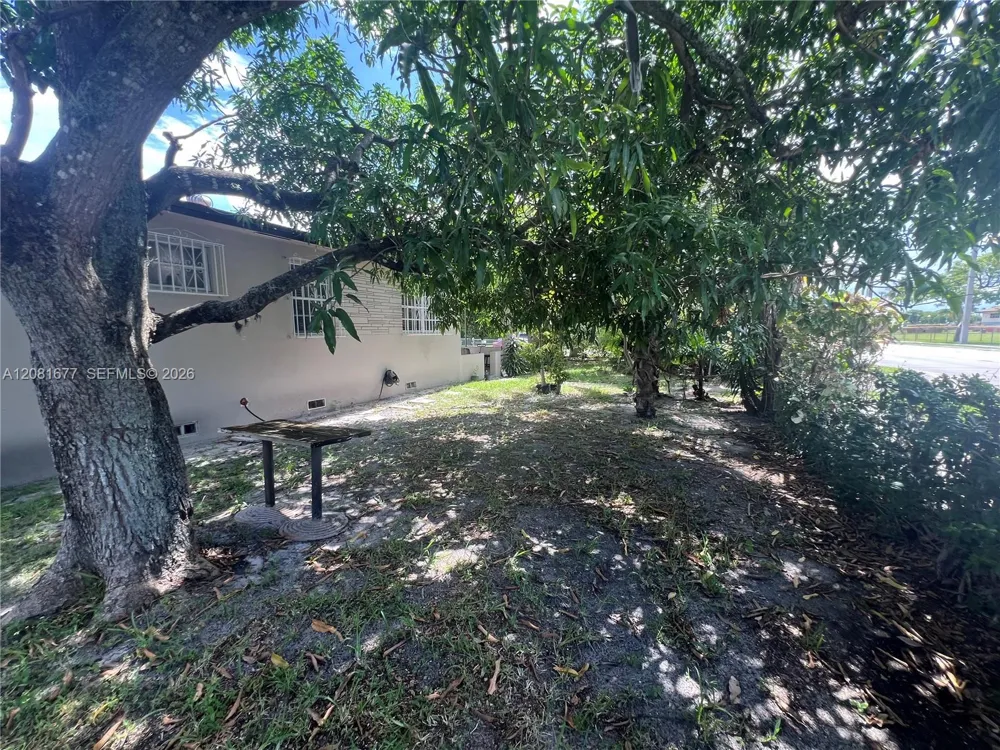 1190 NW 135th St North Miami, FL 33168