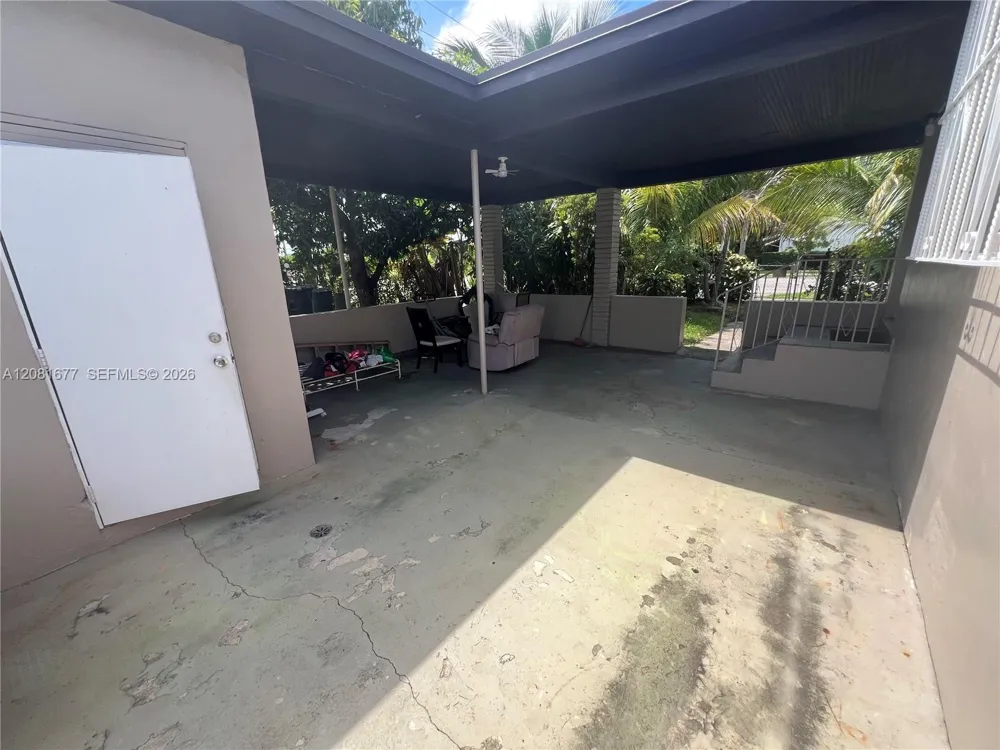 1190 NW 135th St North Miami, FL 33168