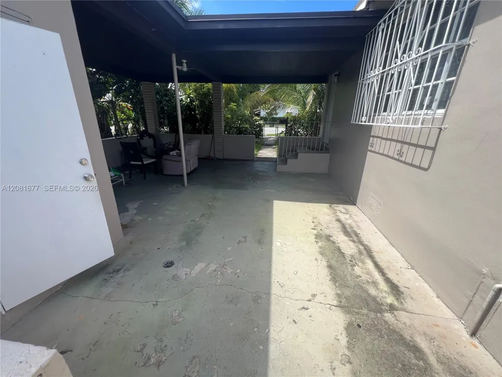 1190 NW 135th St North Miami, FL 33168