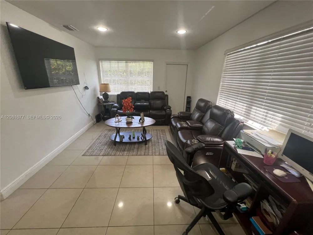 1190 NW 135th St North Miami, FL 33168