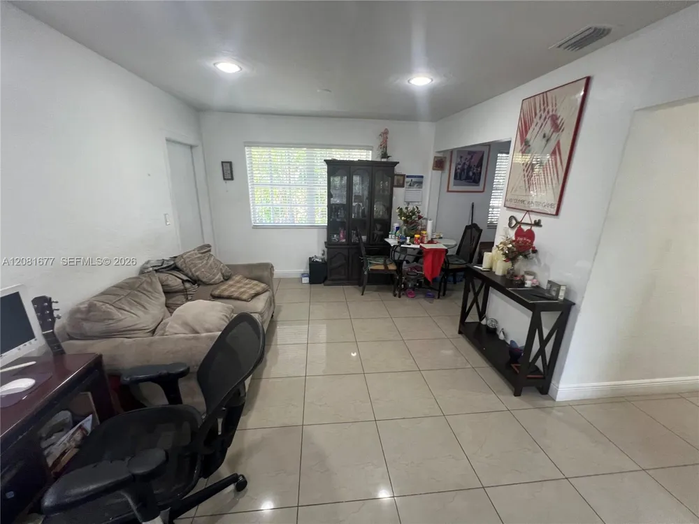 1190 NW 135th St North Miami, FL 33168