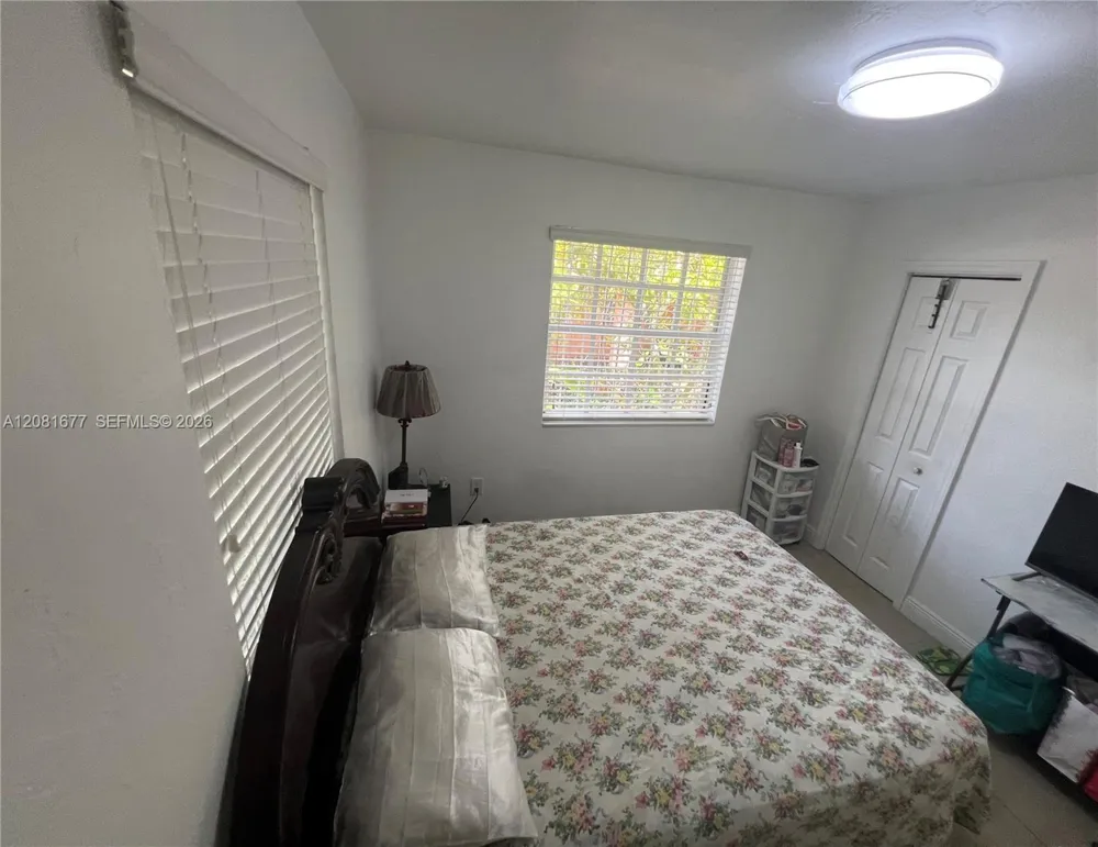 1190 NW 135th St North Miami, FL 33168
