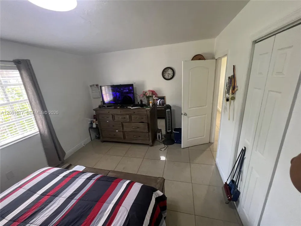 1190 NW 135th St North Miami, FL 33168