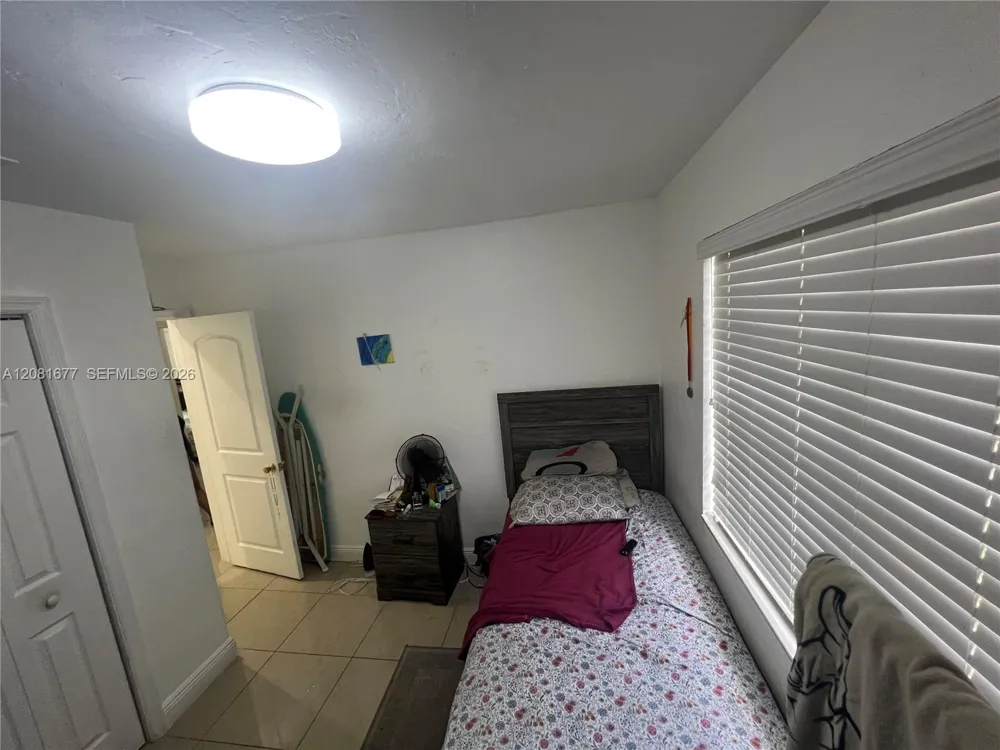 1190 NW 135th St North Miami, FL 33168