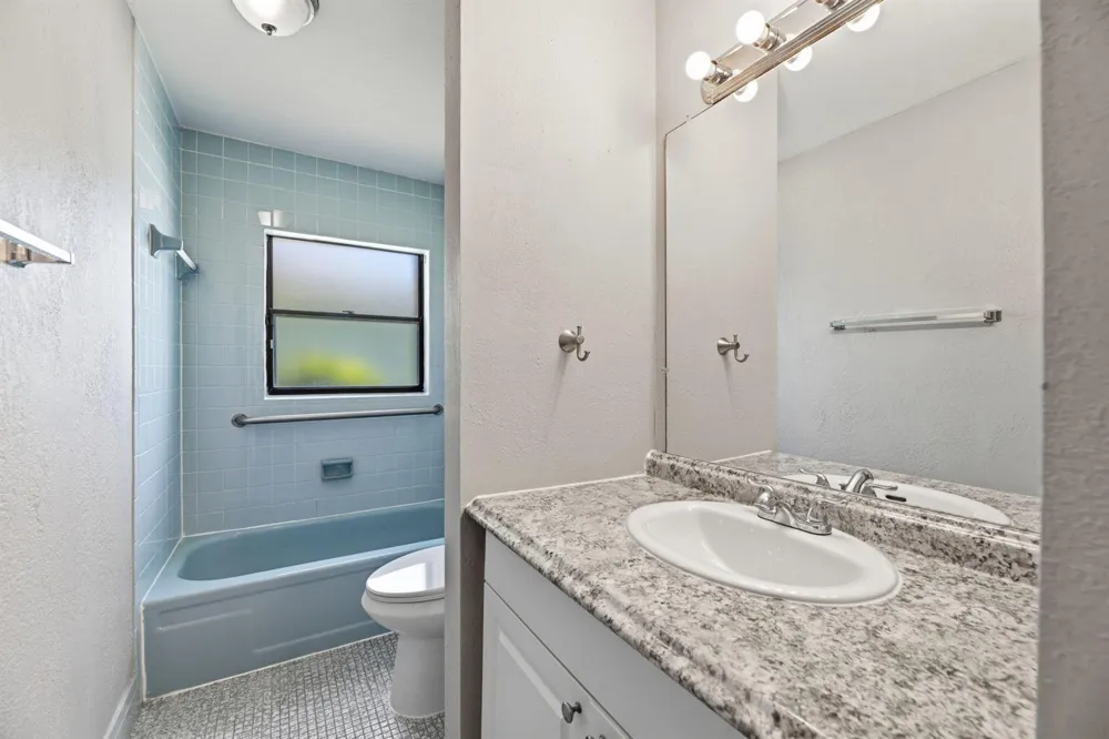 14711 Hideaway Lane #l Delray Beach, FL 33484