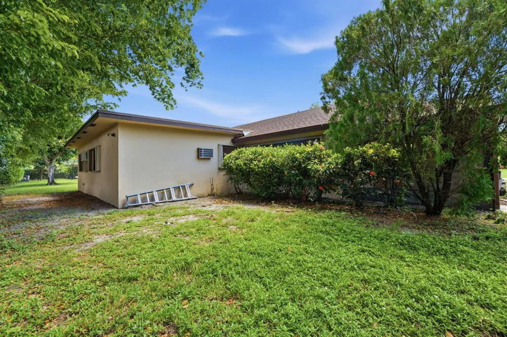 14711 Hideaway Lane #l Delray Beach, FL 33484