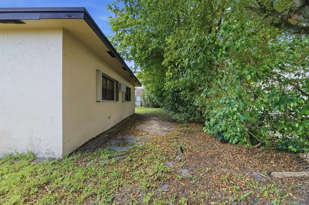 14711 Hideaway Lane #l Delray Beach, FL 33484