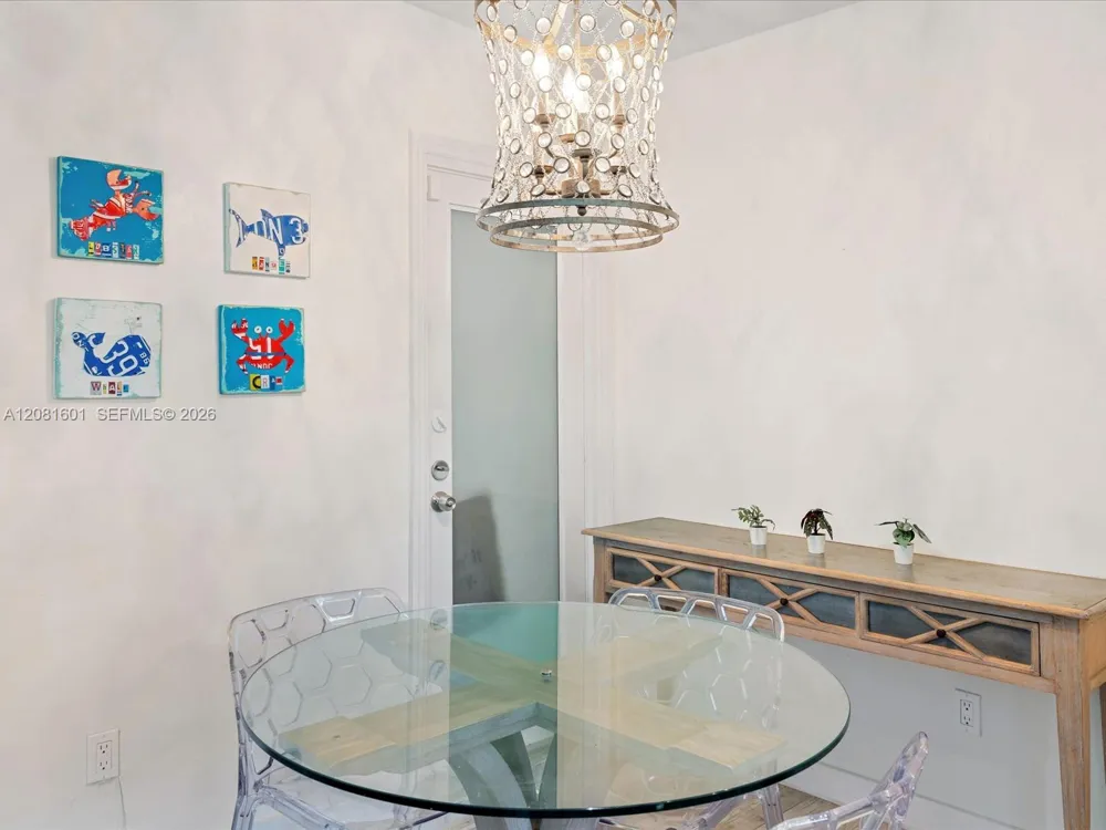 255 Sunrise Dr #307 Key Biscayne, FL 33149